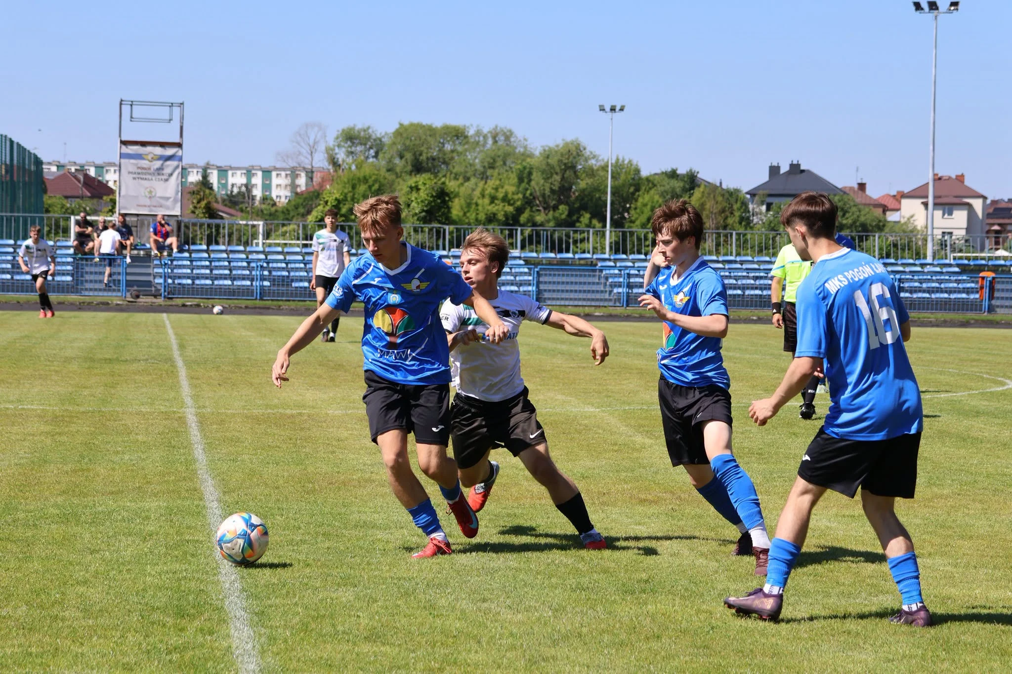 Koniec sezonu w Akademii Pogoni Łapy. Junior A1 na podium! — zdjęcie 14