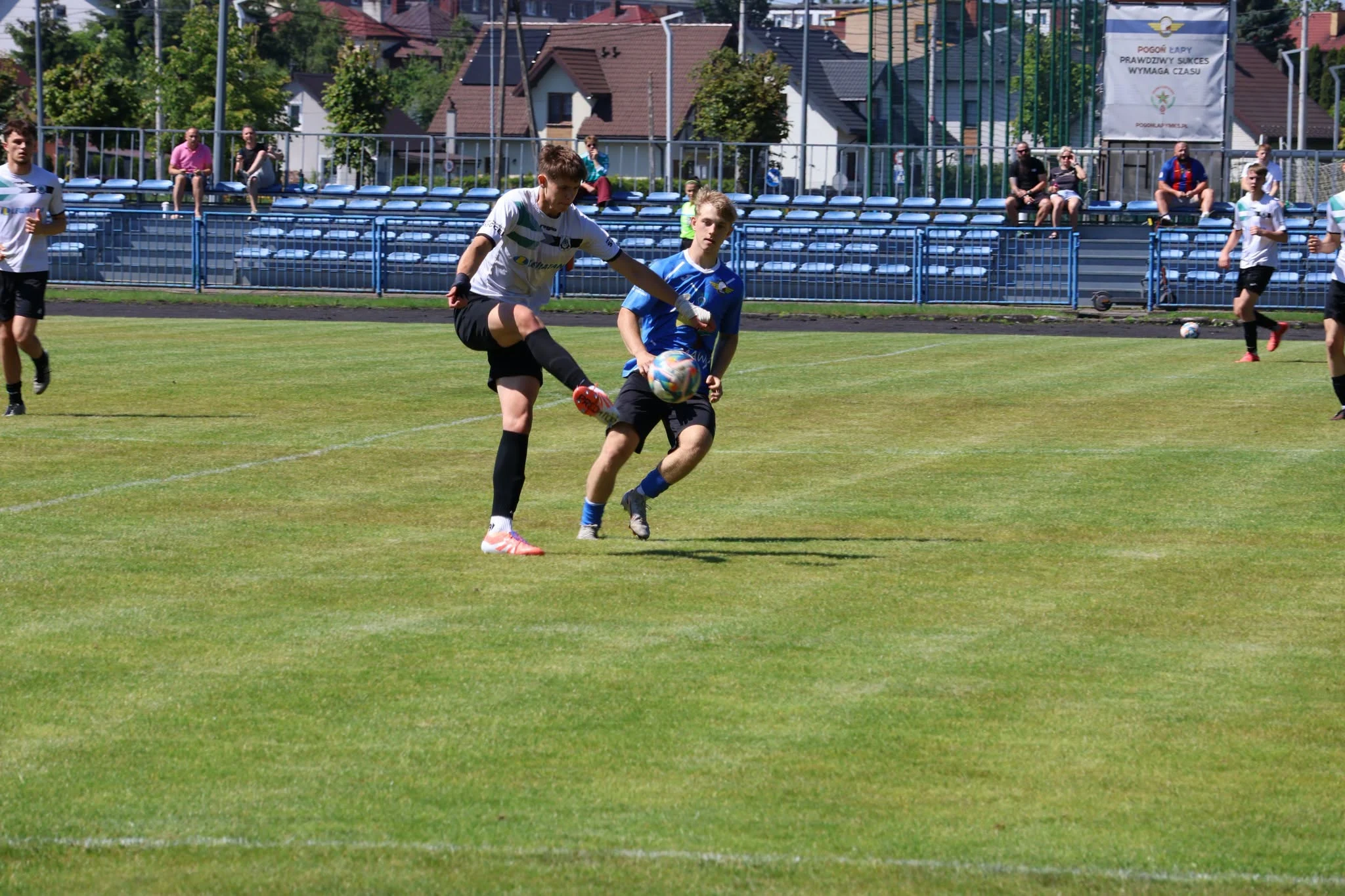 Koniec sezonu w Akademii Pogoni Łapy. Junior A1 na podium! — zdjęcie 17